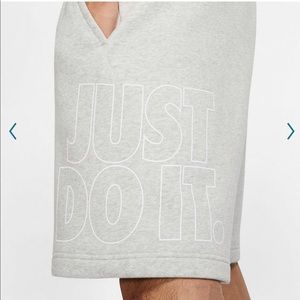 Mens Nike “Just do it” fleece shorts (size Med)